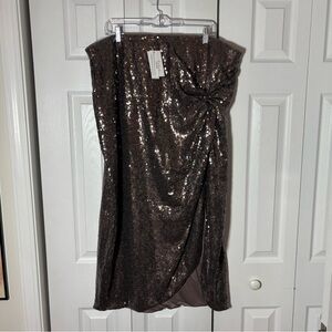 NWT !! Eloquii Pewter Sequin Skirt- Women’s Plus Size 20